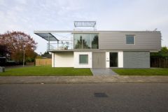 Thermisch verzinkt staal belangrijk element in lichtgewicht constructie voor uitbreiding van woonhuis